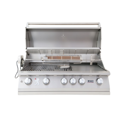 Open Lid Lion Premium Grills L90000 40-Inch Stainless Steel Built-In Grill with the lights off and griddle attchment installed