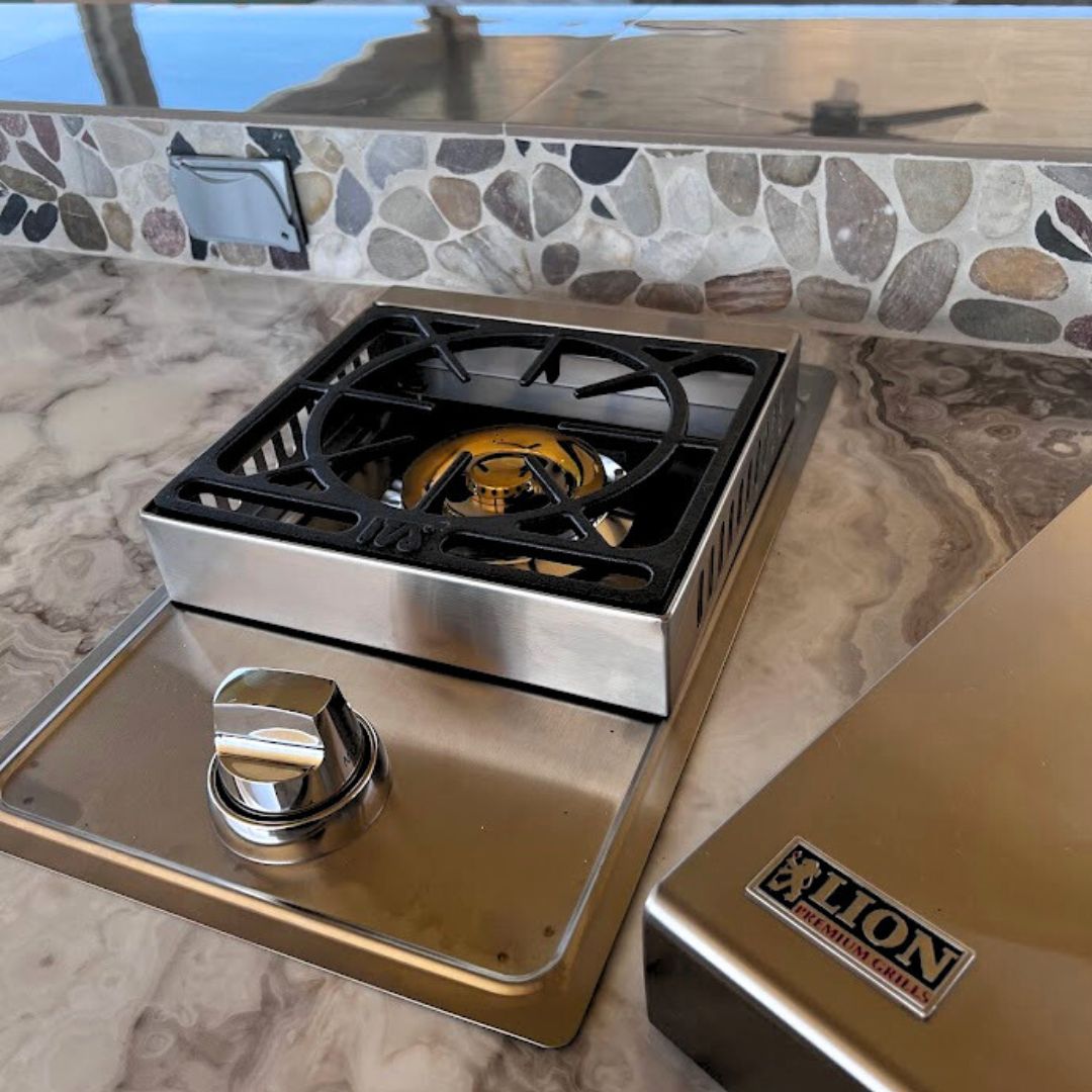 Lion single side burner close-up installed along the working run